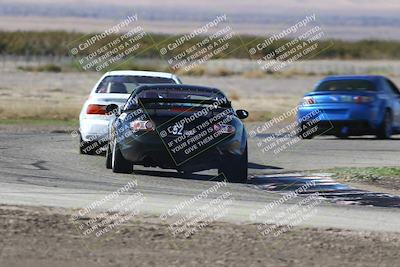 media/Oct-26-2025-CalClub SCCA (Sun) [[8ce1e69566]]/Group 2/Grapevine/